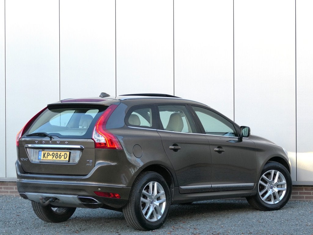 Volvo XC60 T5 AUT Polar+ Xenon / Panoramadak / Trekhaak / Ca, Auto's, Bedrijf, XC60, Vierwielaandrijving, SUV of Terreinwagen