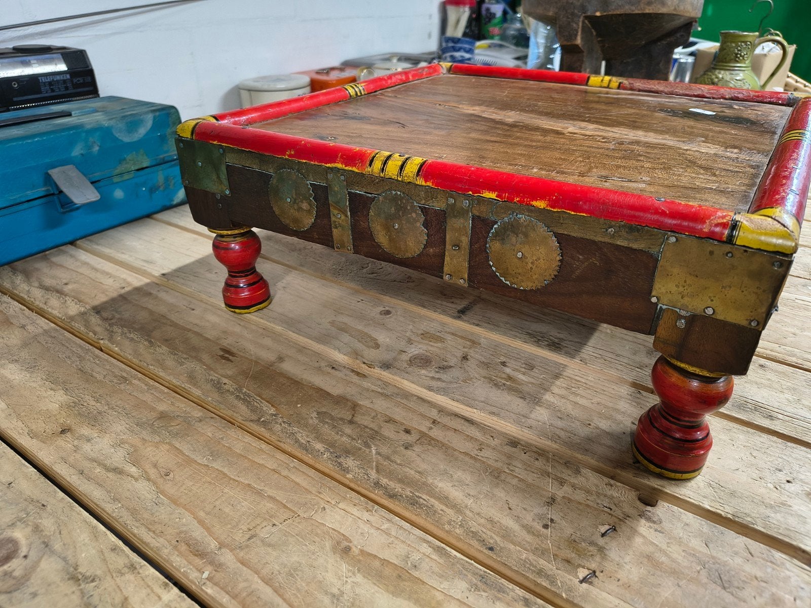 Vintage Chowki / bajot, Ophalen