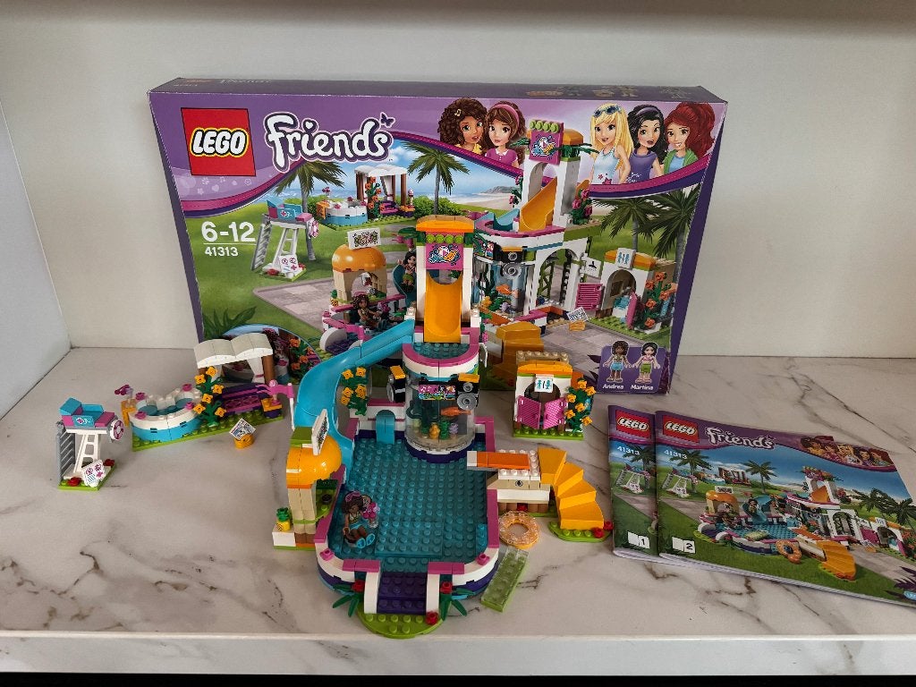 41313 Lego Friends Heartlake zwembad COMPLEET, Lego, Inclusief accessoires, Friends, Ophalen of Verzenden