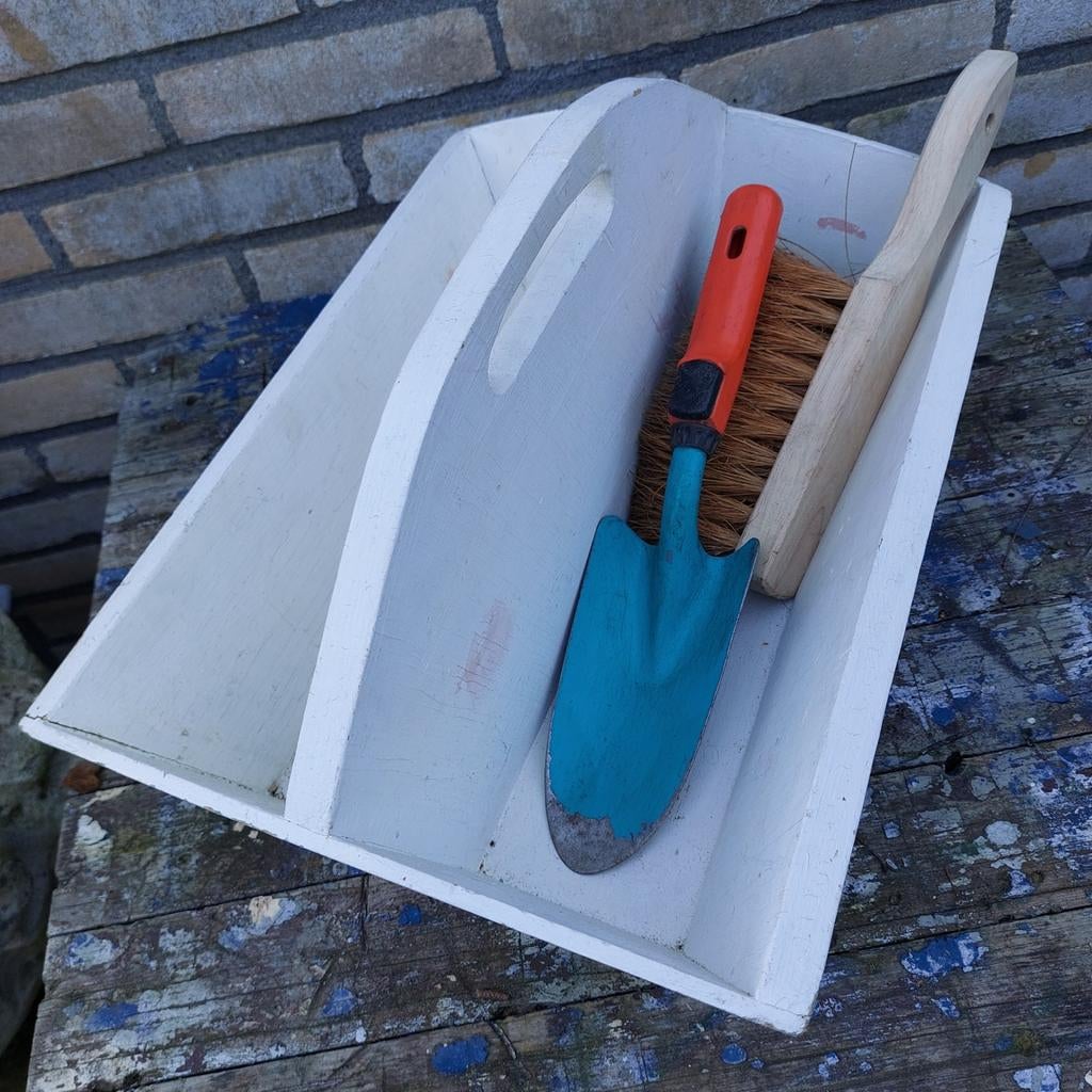 Houten plukbak voor tuinieren, Ophalen