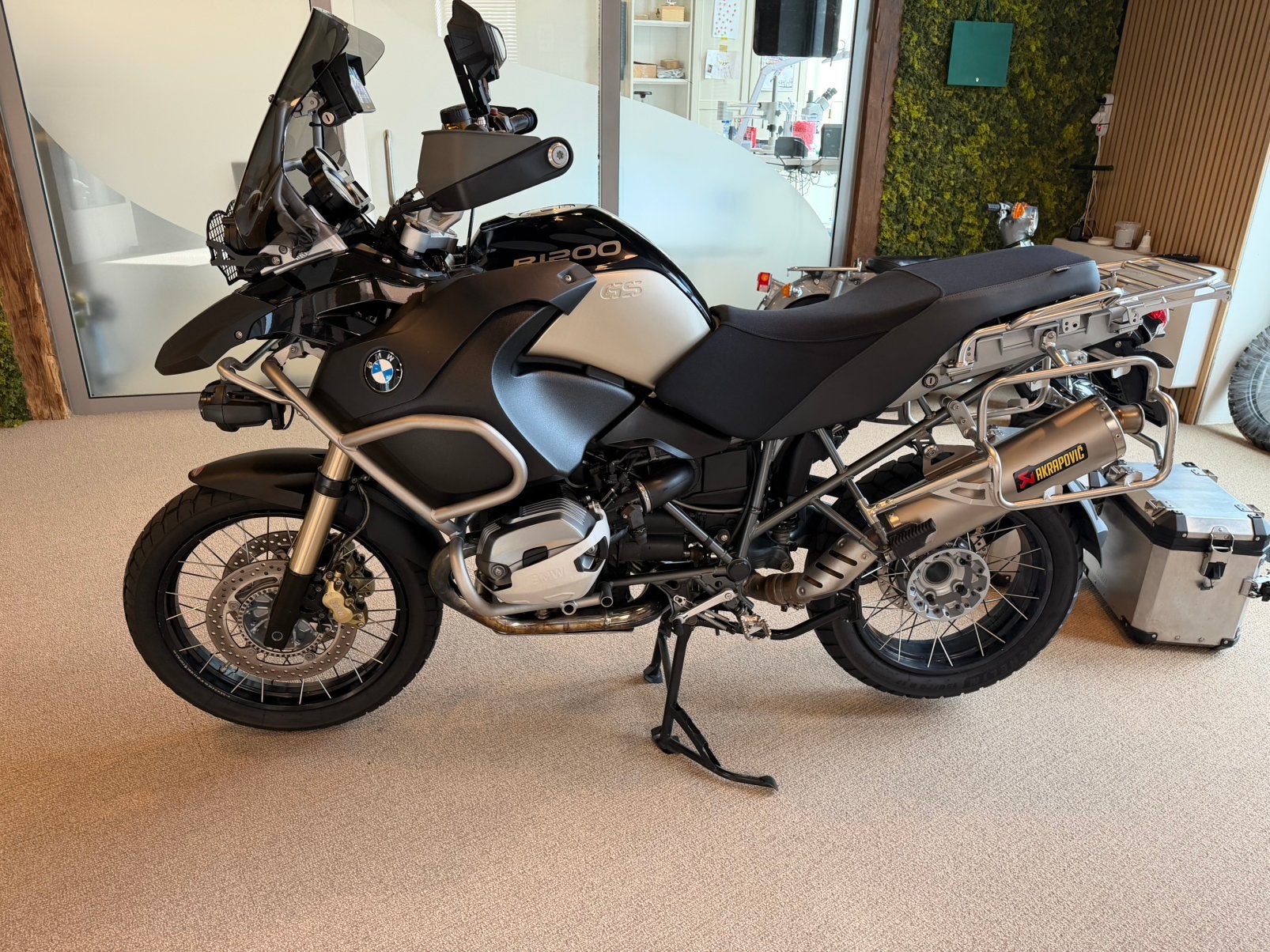 BMW R1200GS Adventure DOHC 90 Jahre Akrapovic, Motoren, Occasion, Bedrijf, Toermotor, Sportuitlaat
