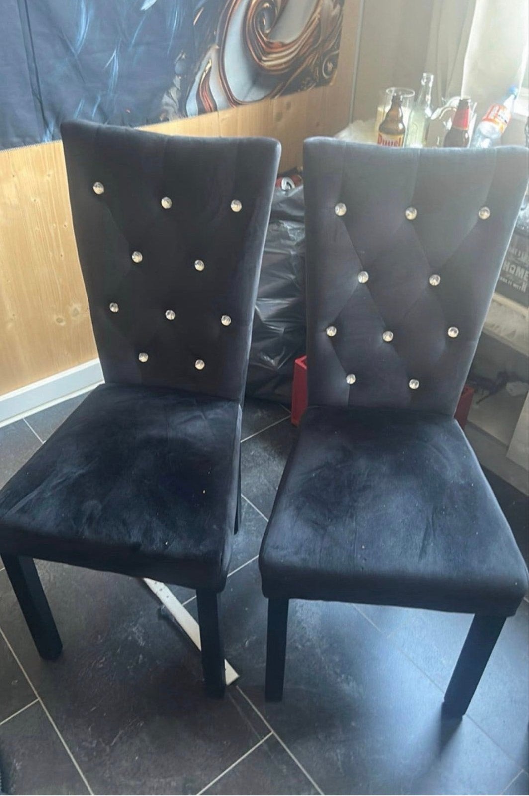 Twee fluwelen stoelen met strass details, Ophalen, Gebruikt, Twee, Zwart