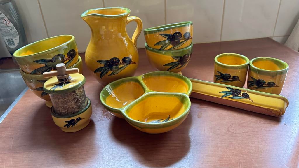 Vintage Provencaals Aardewerk Servies - 10-delig, Antiek en Kunst, Antiek | Keramiek en Aardewerk, Ophalen
