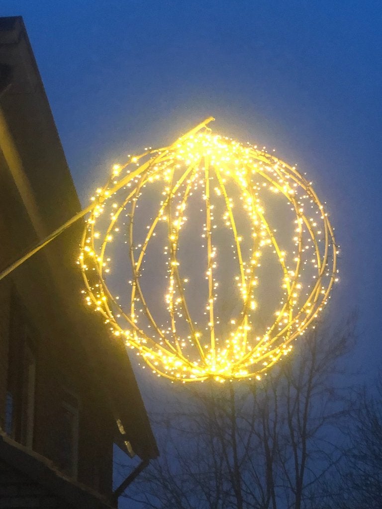 Mega grote kerstbal voor aan vlaggenstok., Ophalen, Zo goed als nieuw