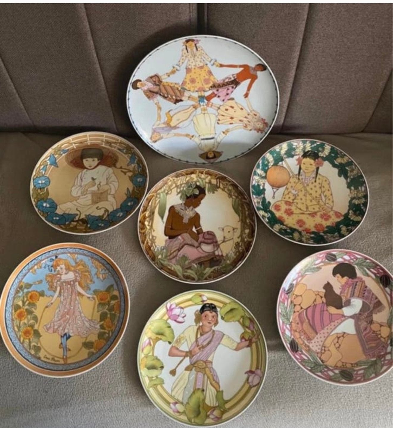Villeroy&Boch Unicef Children of the World set Unicef, Antiek en Kunst, Antiek | Wandborden en Tegels, Ophalen