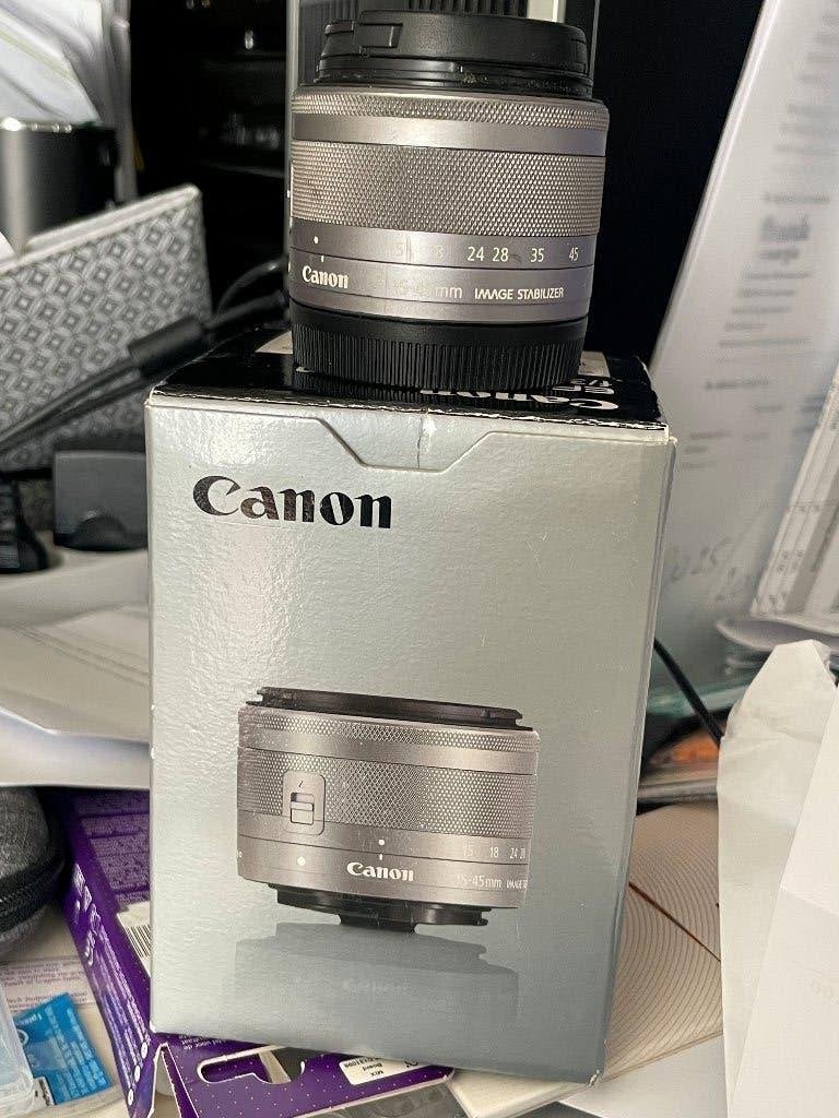 Canon EF-M 15-45mm/F3.5-6.3 IS STM in doos, Audio, Tv en Foto, Ophalen, Zo goed als nieuw, Canon, Standaardlens