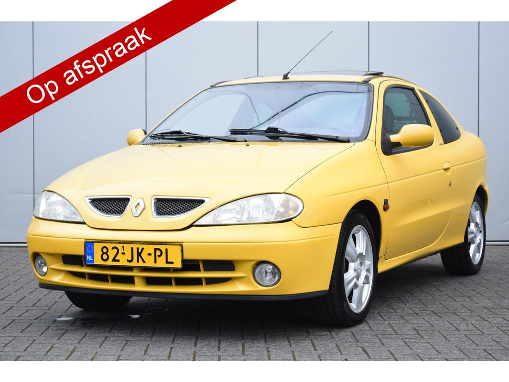 Renault Mégane Coupe 2.0-16V Privilege Schuifdak Priv/Glass, Auto's, 1998 cc, Gebruikt, 49 €/maand, Handgeschakeld