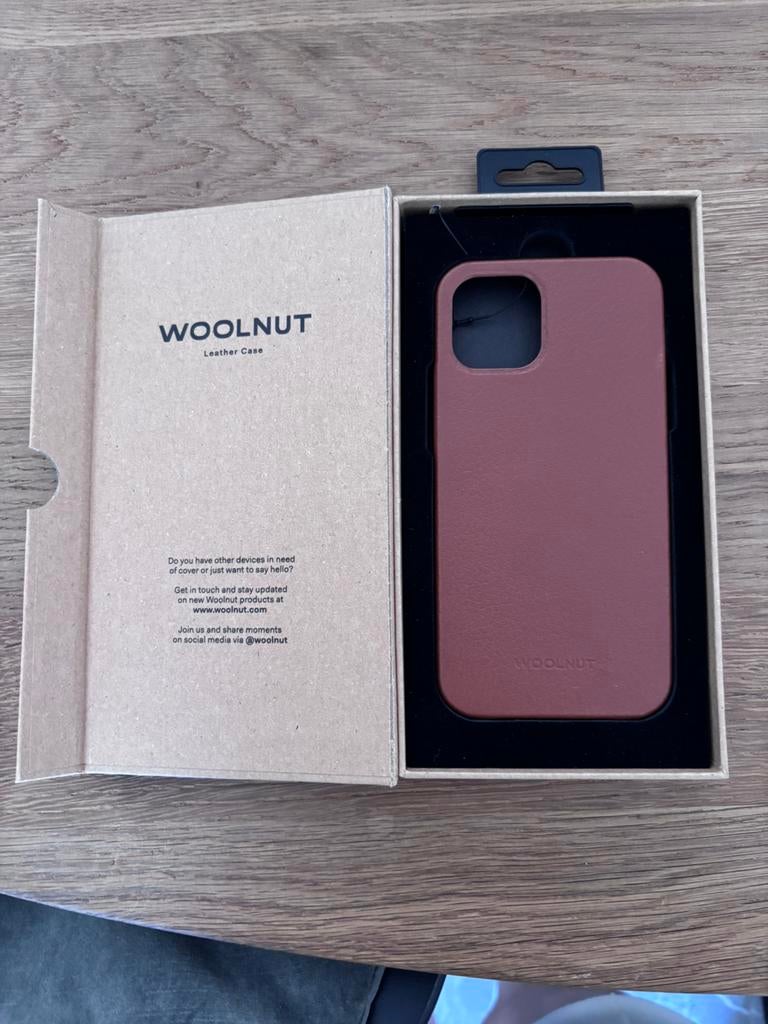 Echt bruin leren iphone 12/12 pro hoesje, Ophalen of Verzenden, Zo goed als nieuw, IPhone 12