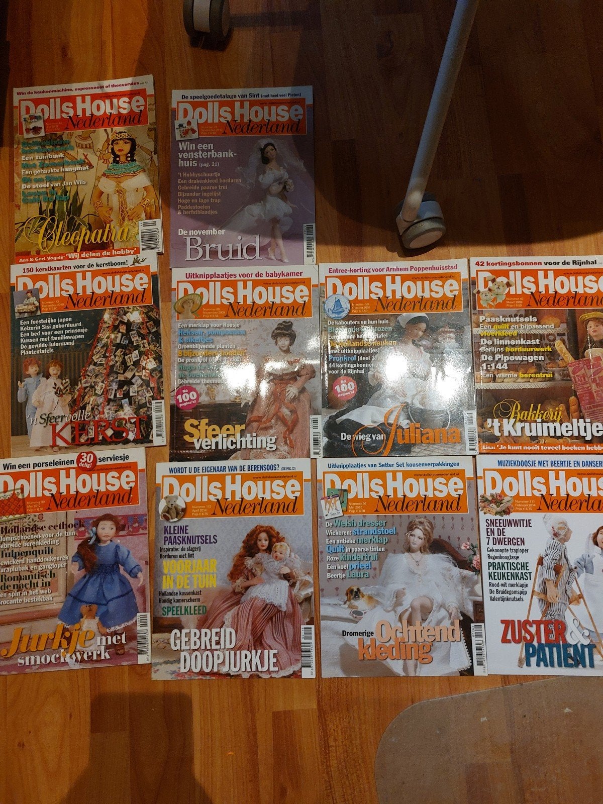 10x Dolls House Nederland magazine - Zien er goed uit, Ophalen of Verzenden, Zo goed als nieuw