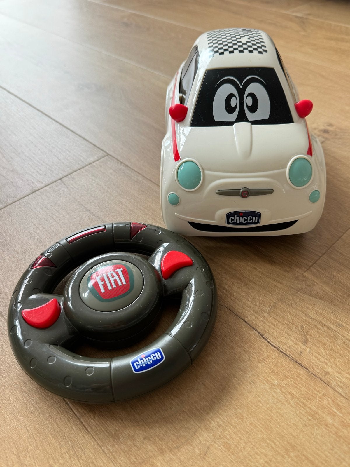 Chicco Fiat 500 Bestuurbare Auto met Stuur, Ophalen of Verzenden, Gebruikt, Afstandsbediening