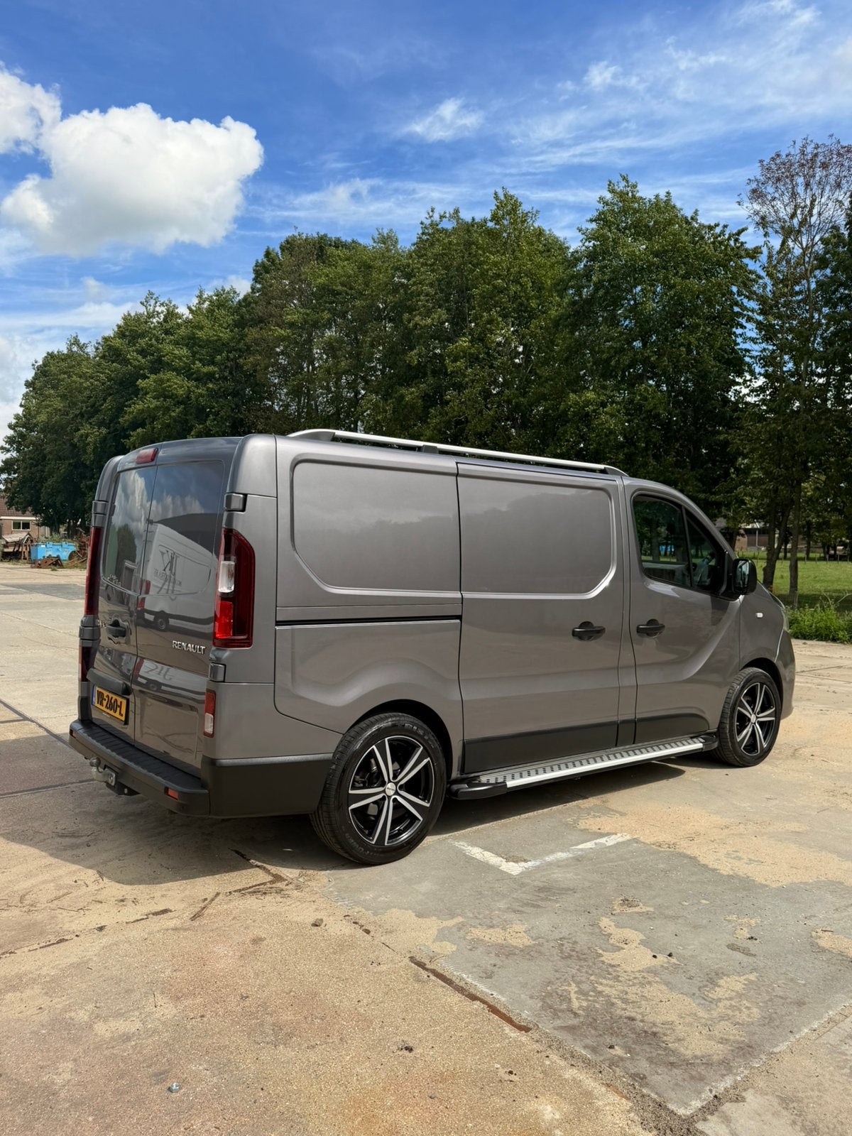 Renault Trafic 1.6, 15 km/l, 4 cilinders, Renault, Origineel Nederlands