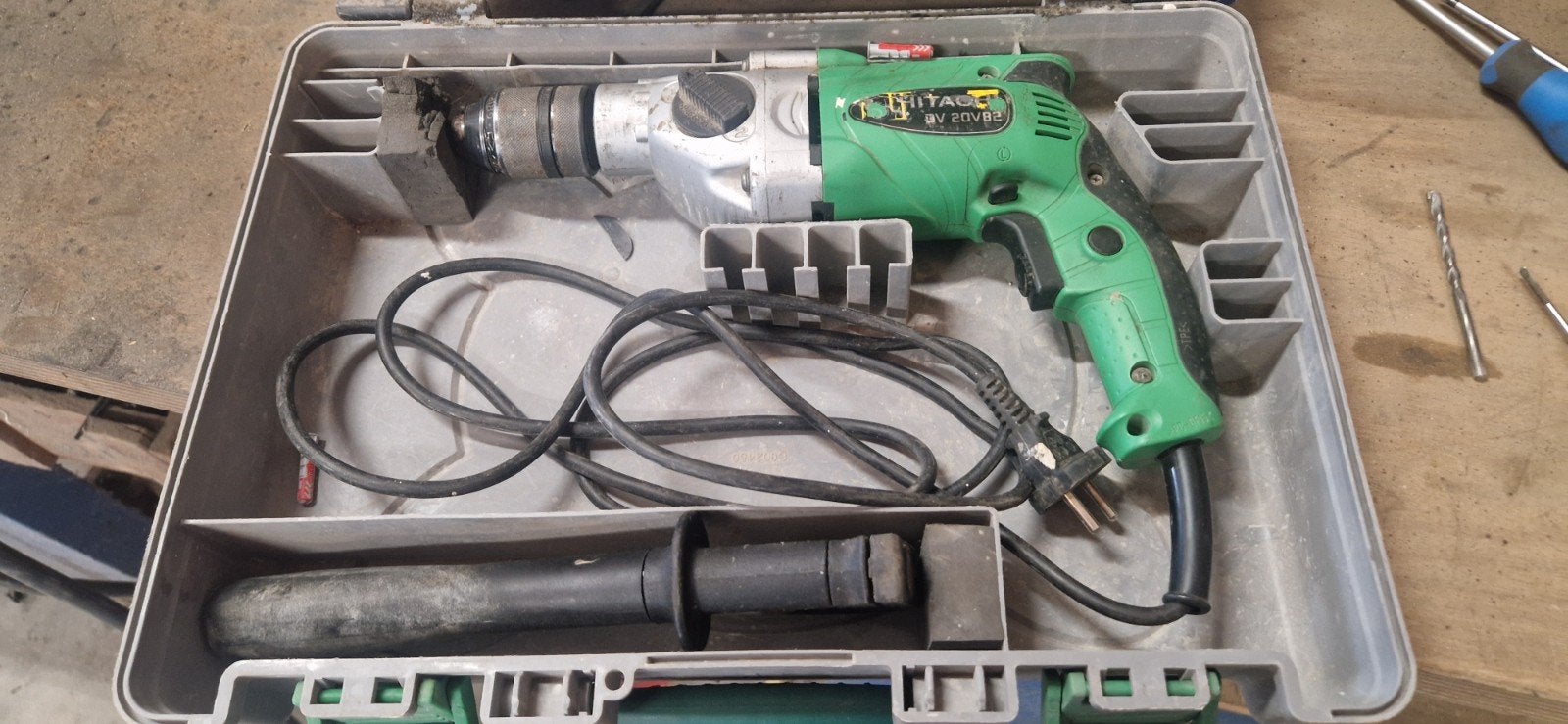 Hitachi DV 20VB2 Klopboormachine 790W, Doe-het-zelf en Verbouw, Gereedschap | Boormachines, Boor- en/of Breekhamer, Ophalen of Verzenden