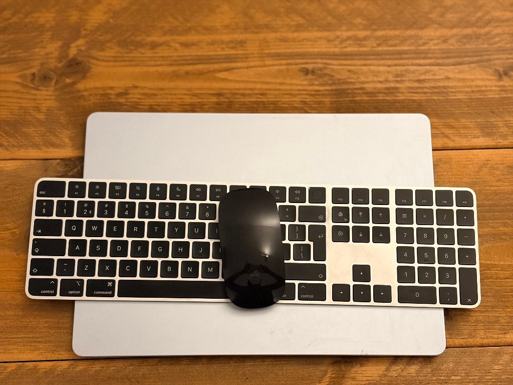 Apple Magic Keyboard & Muis