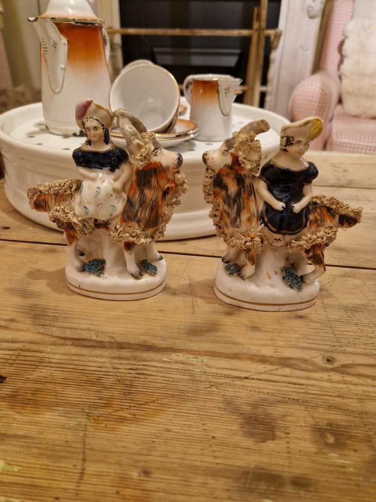 Staffordshire beeldjes, Verzamelen, Beelden en Beeldjes, Ophalen of Verzenden, Zo goed als nieuw