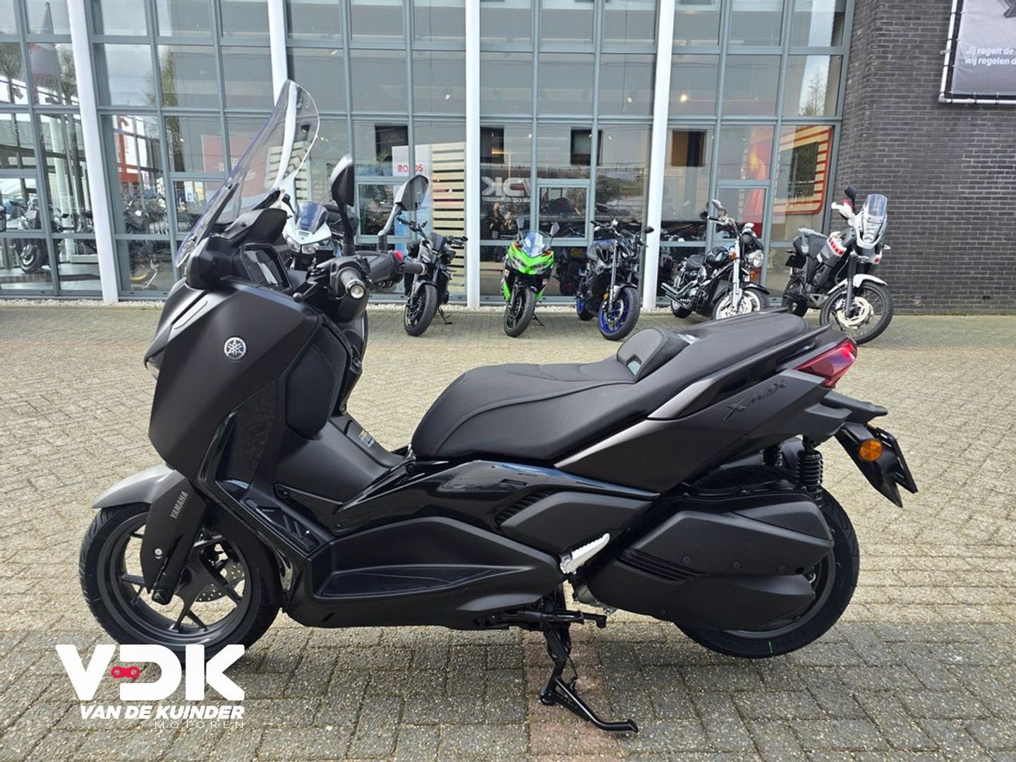 Yamaha XMAX 300 TECHMAX+ (bj 2026), Motoren, 299 cc, Scooter, Bedrijf, Onbekend