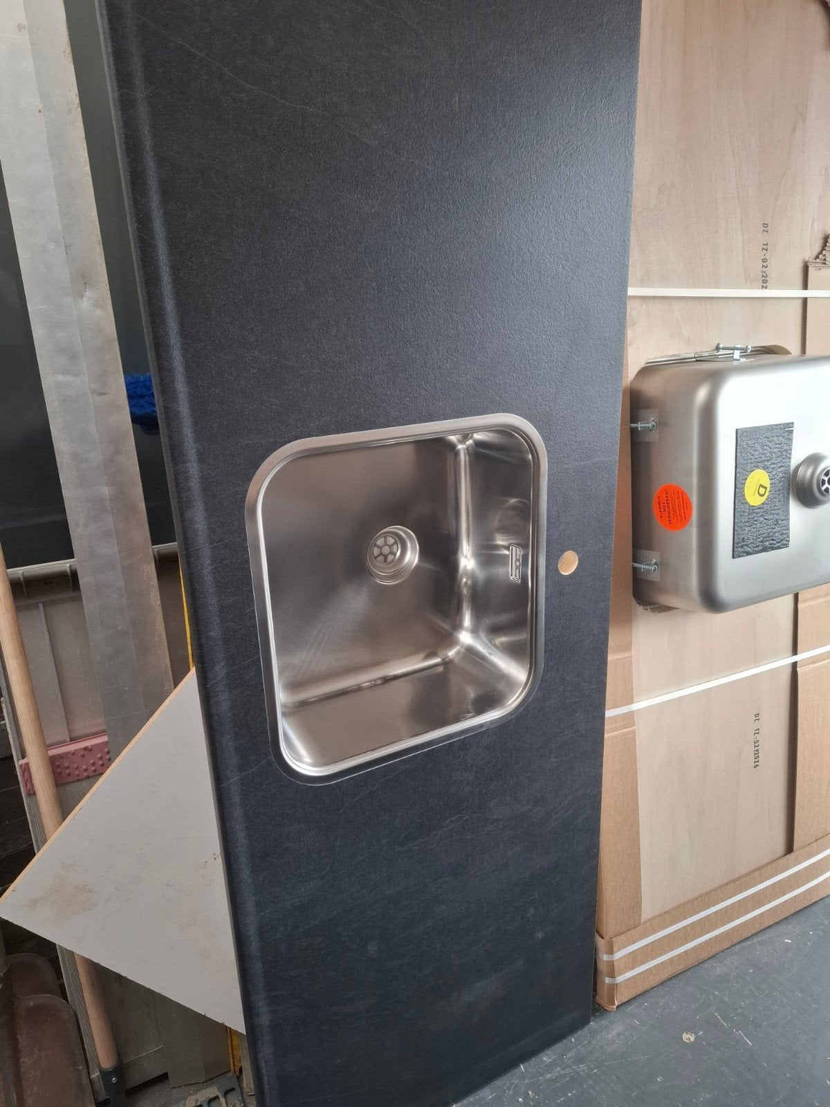 Nieuw aanrechtblad 181 cm bak midden, Huis en Inrichting, Keuken | Keukenelementen, Ophalen, Nieuw, 50 tot 75 cm, Minder dan 100 cm