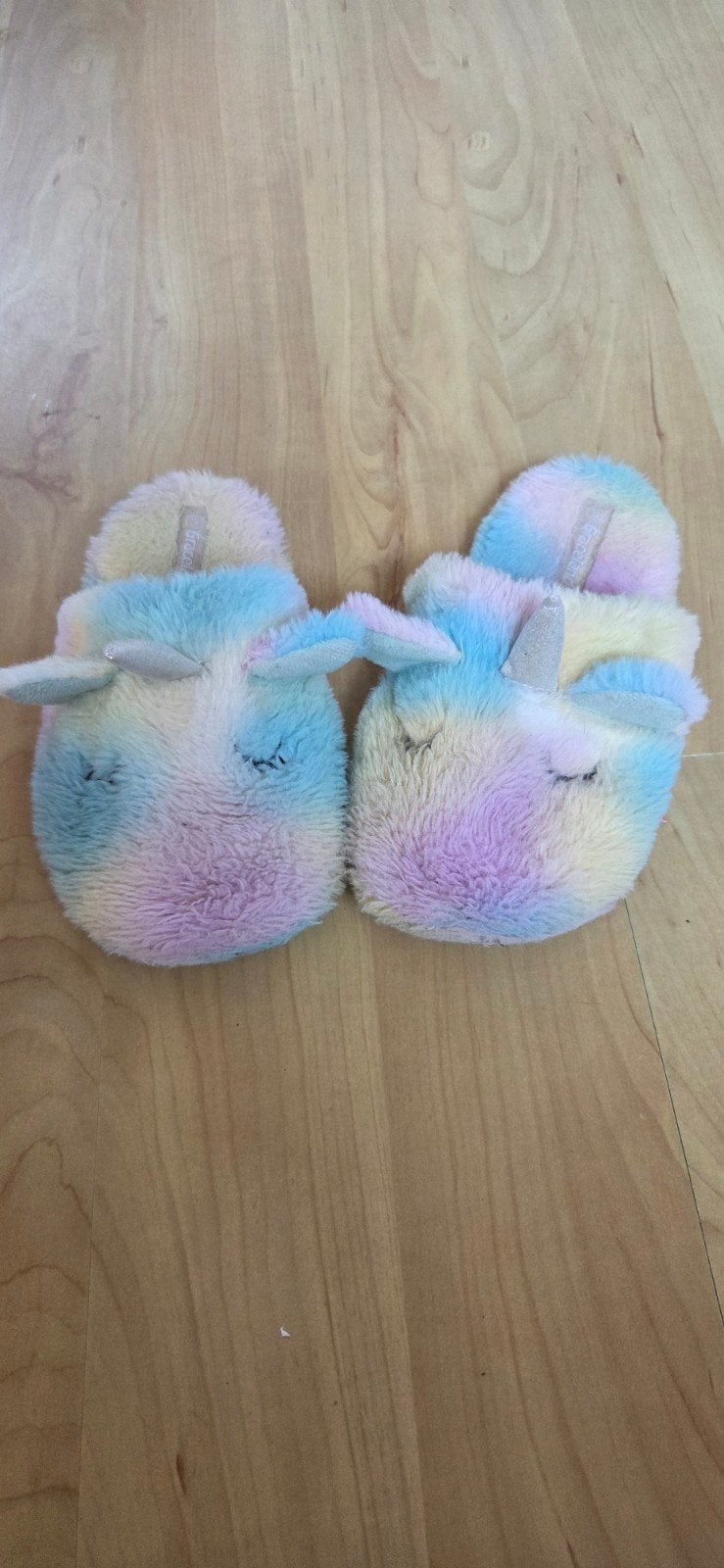 Leuke eenhoorn sloffen maat 35, Ophalen of Verzenden, Nieuw, Pantoffels of Sloffen