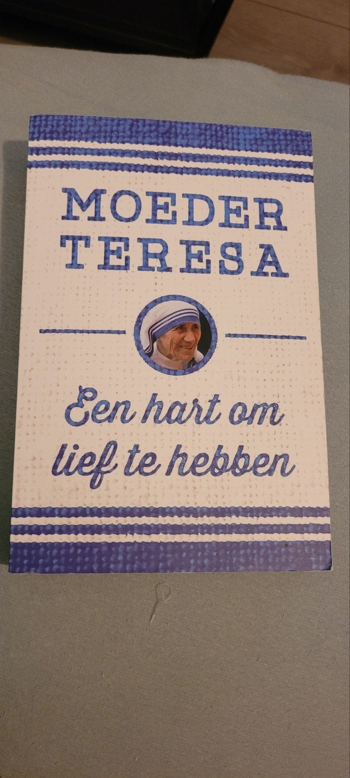 Moeder Teresa: Een hart om lief te hebben, Boeken, Moeder Teresa, Ophalen of Verzenden, Zo goed als nieuw, Spiritualiteit algemeen