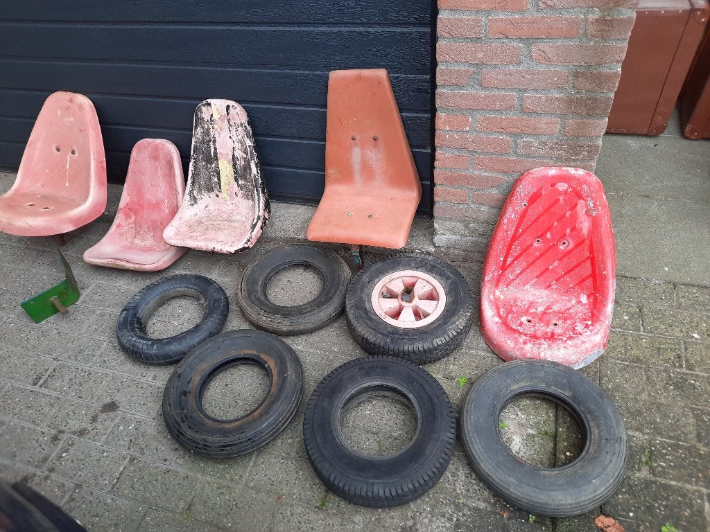 Skelter onderdelen, stoeltjes,banden,buitenbanden,binnenband, Gebruikt, -, -, -