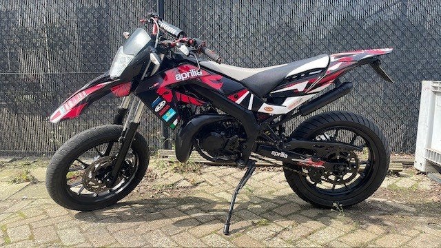 stoere aprillia svsf derbi senda mdl yansuni stage 2 uitlaat, Fietsen en Brommers, Brommers | Overige merken, 6 versnellingen