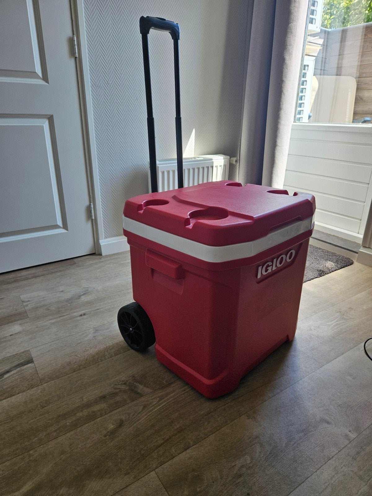 Igloo Koelbox op wielen - Rood, Ophalen of Verzenden, Zo goed als nieuw, Koelbox, Koelelement