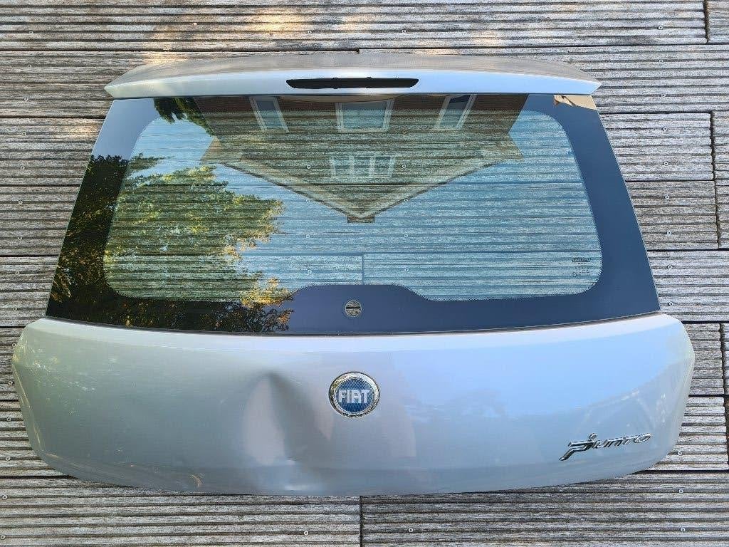Fiat Grande Punto achterklep met achterruit 2005-2012, Ophalen, Gebruikt, Fiat, Achterklep
