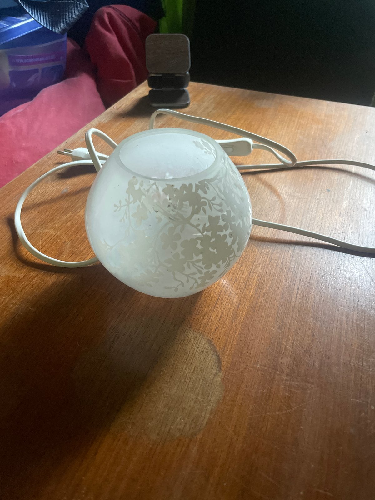 Sfeervol wit glazen lampje met bloemmotief, Met schakelaar, Wit, Overige merken, Gebruikt