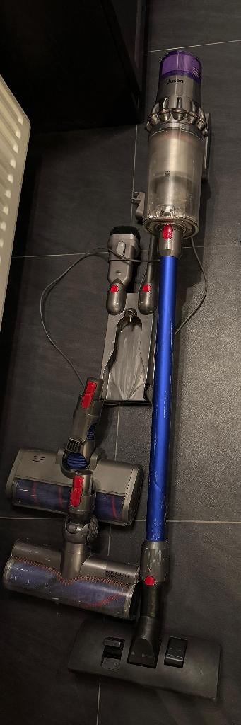 Dyson V11 steelstofzuiger, Witgoed en Apparatuur, Stofzuigers, Ophalen, Gebruikt, Dyson, Minder dan 1200 watt