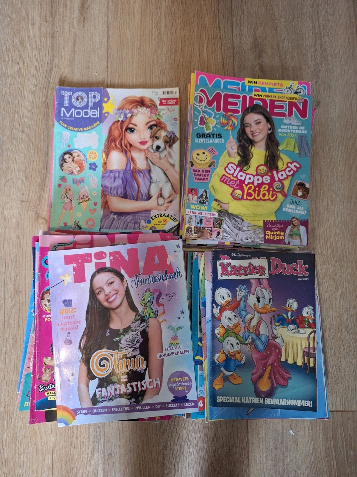 Meidenpakket tijdschriften: Tina, Meiden, Katrien Duck, Ophalen of Verzenden, Gelezen, Damesbladen
