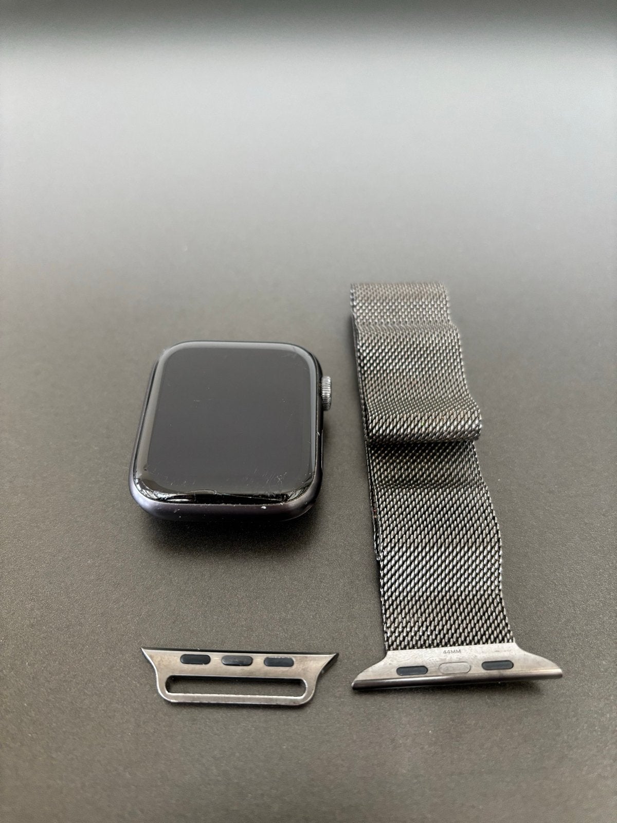 Apple Watch Series 6, 44MM, GPS, Milanese Steel bandje, Ophalen, Gebruikt, IOS, Grijs