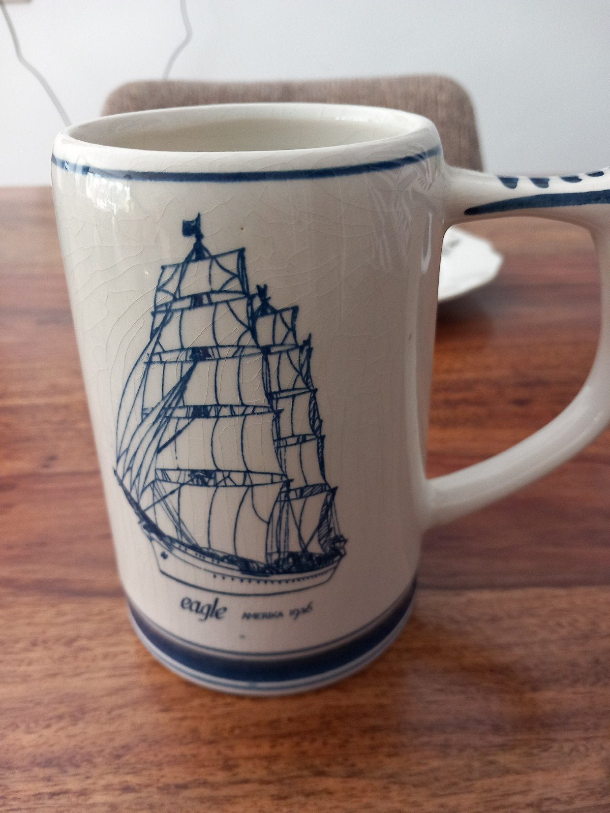 Vintage Delfts Blauw-stijl mok met bloemen en schip, Ophalen of Verzenden