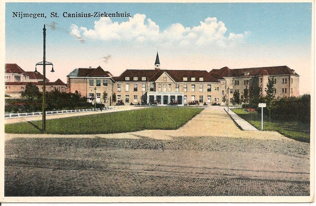 Oude Ansichtkaart Nijmegen, St. Canisius-Ziekenhuis, Verzamelen, Ansichtkaarten | Nederland, Ophalen of Verzenden, 1920 tot 1940