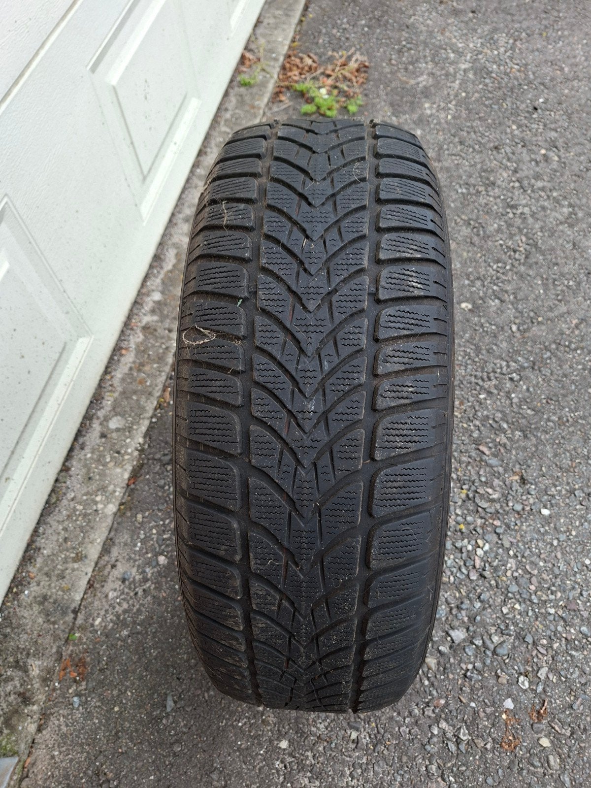 Autobanden zonder velg, 215 mm, 17 inch, Band(en), Winterbanden