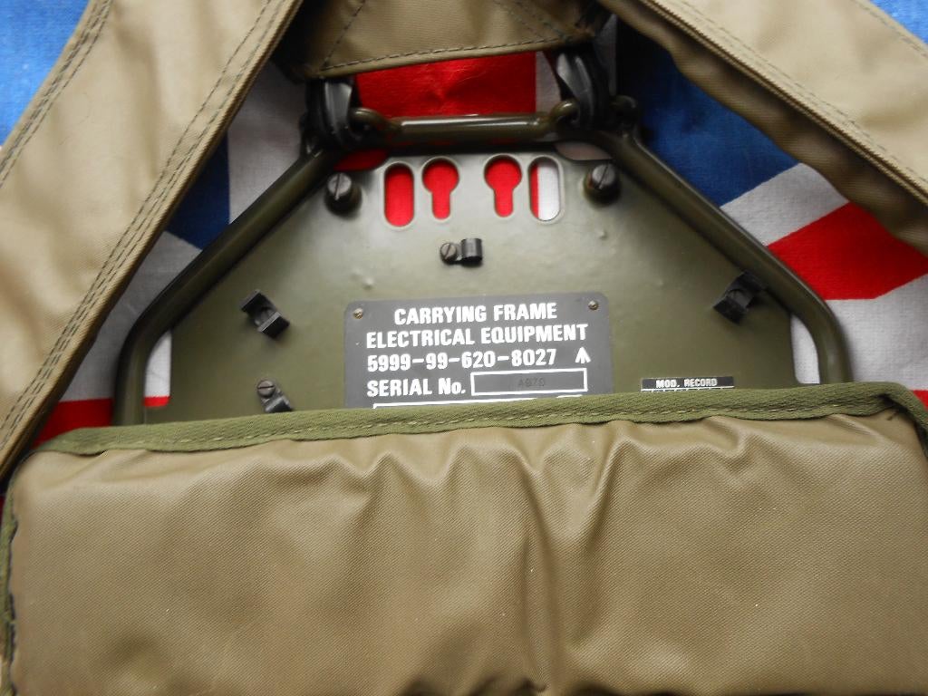 Clansman prc320 carrying frame 5999-99-620-8027, Ophalen, Gebruikt, Zender en Ontvanger