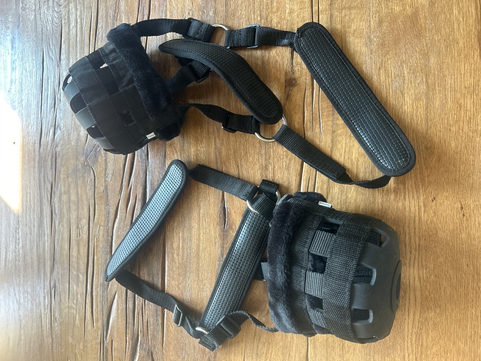 Twee graasmaskers Shetlander, Verzenden, Nieuw