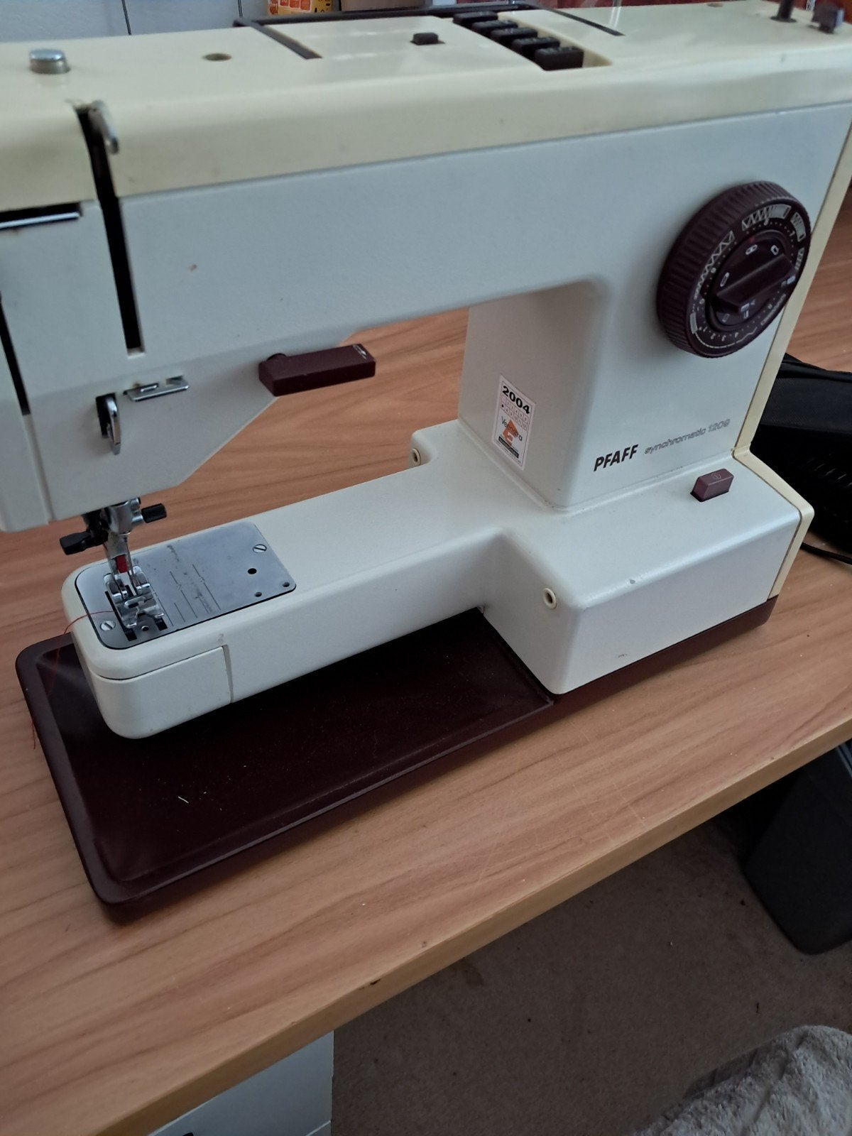 Pfaff Synchromatic 1209 Naaimachine, Ophalen, Gebruikt, Naaimachine, Pfaff