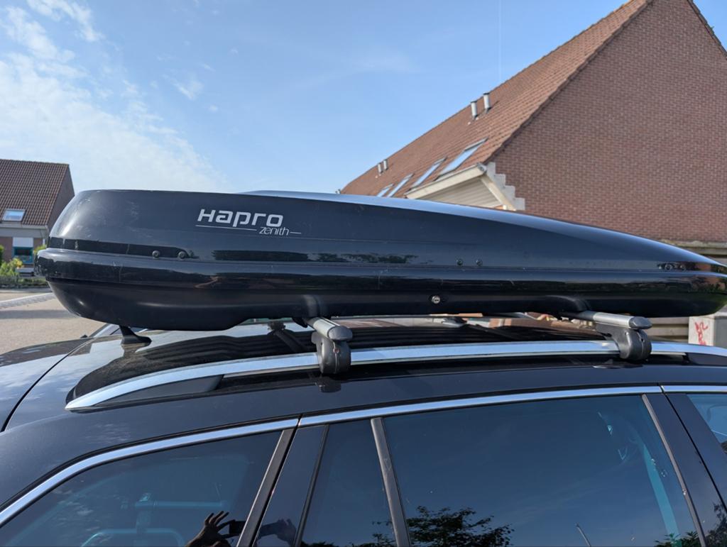 Hapro Zenith 8.5 dakkoffer te huur (490 liter inhoud), Ophalen, Gebruikt