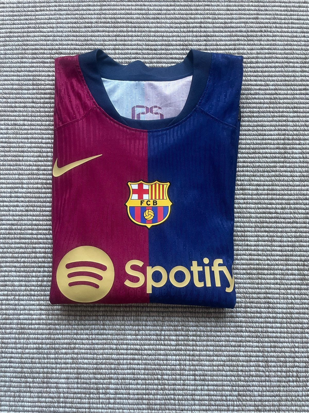 FC Barcelona Thuisshirt 2024/25 Lamine Yamal #19 Maat S, Sport en Fitness, Maat S, Ophalen of Verzenden, Zo goed als nieuw, Shirt