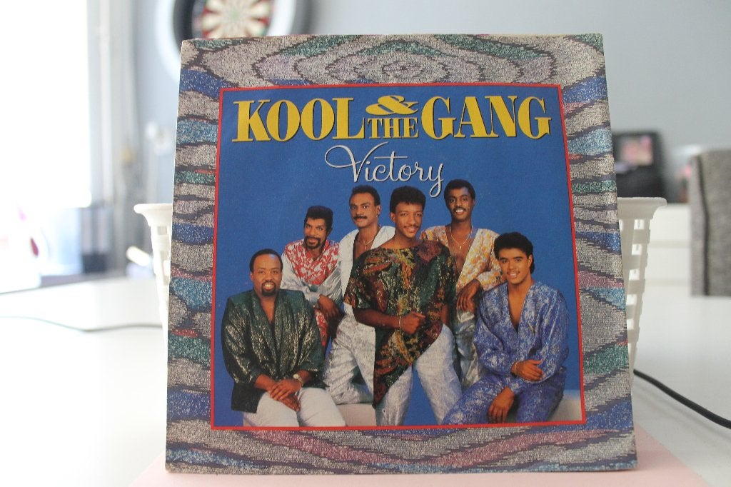 7" Single Kool & The Gang - Victory / Bad Woman, Gebruikt, 7 inch, 1980 - 1989, Ophalen of Verzenden