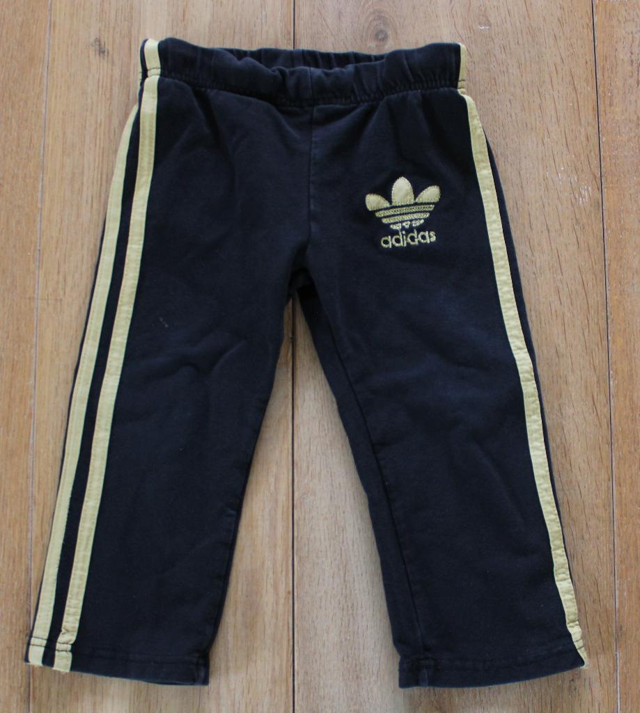 Joggingbroek van Adidas 80-86, Adidas, Gebruikt, Broekje, Ophalen of Verzenden