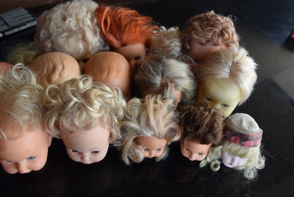 16 verschillende poppen hoofdjes, Verzamelen, Poppen, Verzenden, Gebruikt, Overige typen