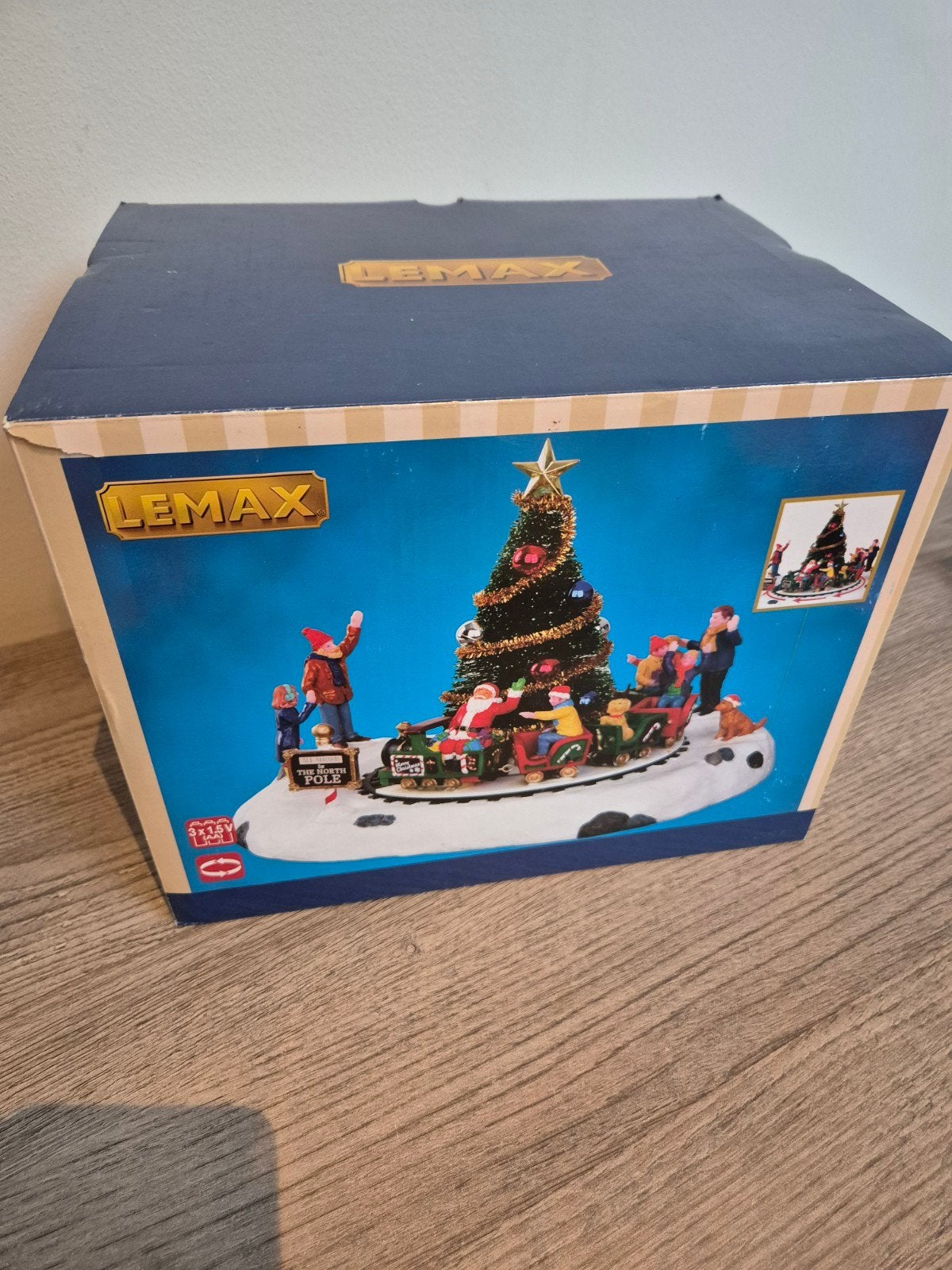 lemax santa's kiddy train voor kerstdorp, Diversen, Ophalen of Verzenden, Zo goed als nieuw