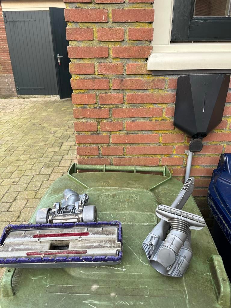 Dyson onderdelen - Borstel en mondstukken, Ophalen, Gebruikt