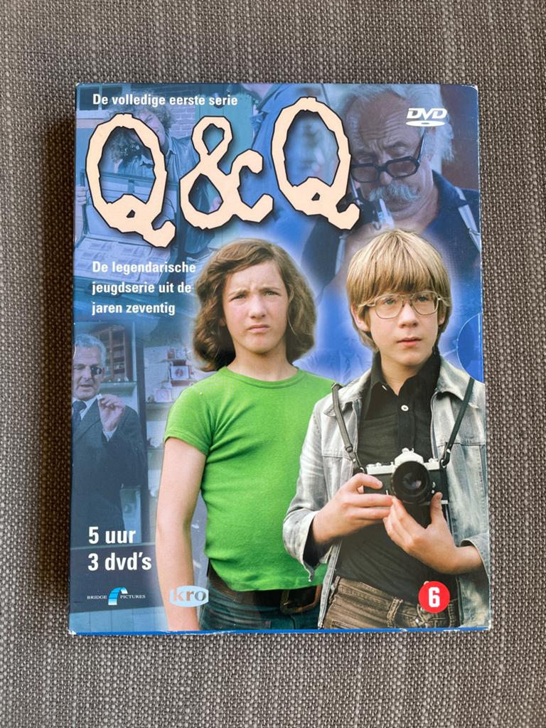Q&Q - De volledige eerste serie (3 dvd-box), Cd's en Dvd's, Dvd's | Tv en Series, Boxset, Ophalen of Verzenden, Zo goed als nieuw