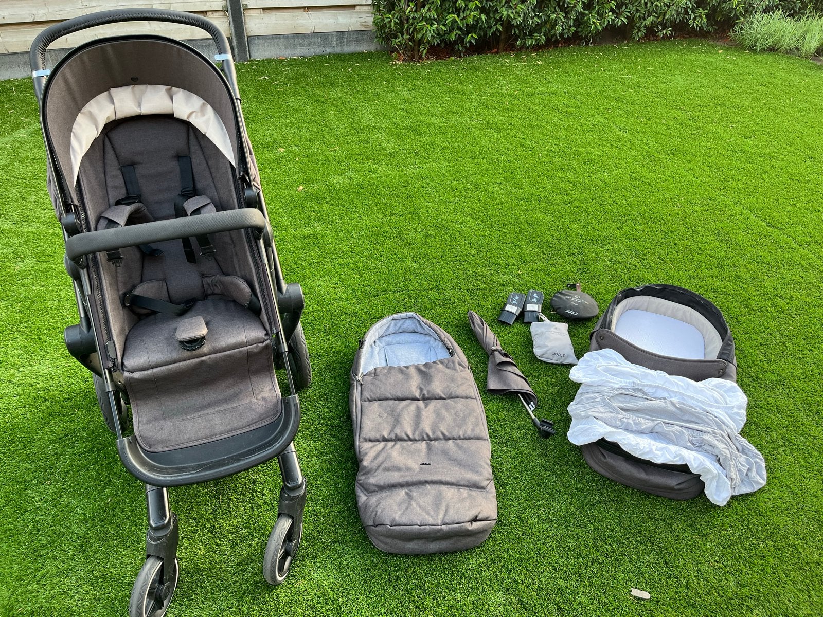 Joolz Day+ kinderwagen met reiswieg en accessoires, Ophalen, Gebruikt, Combiwagen, Met reiswieg