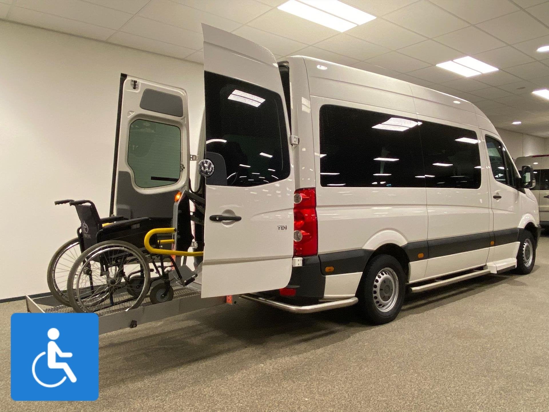 Volkswagen Crafter L2H2 Rolstoelbus Groepsvervoer (airco), Elektrische ramen, Gebruikt, Overige carrosserieën, 2000 kg