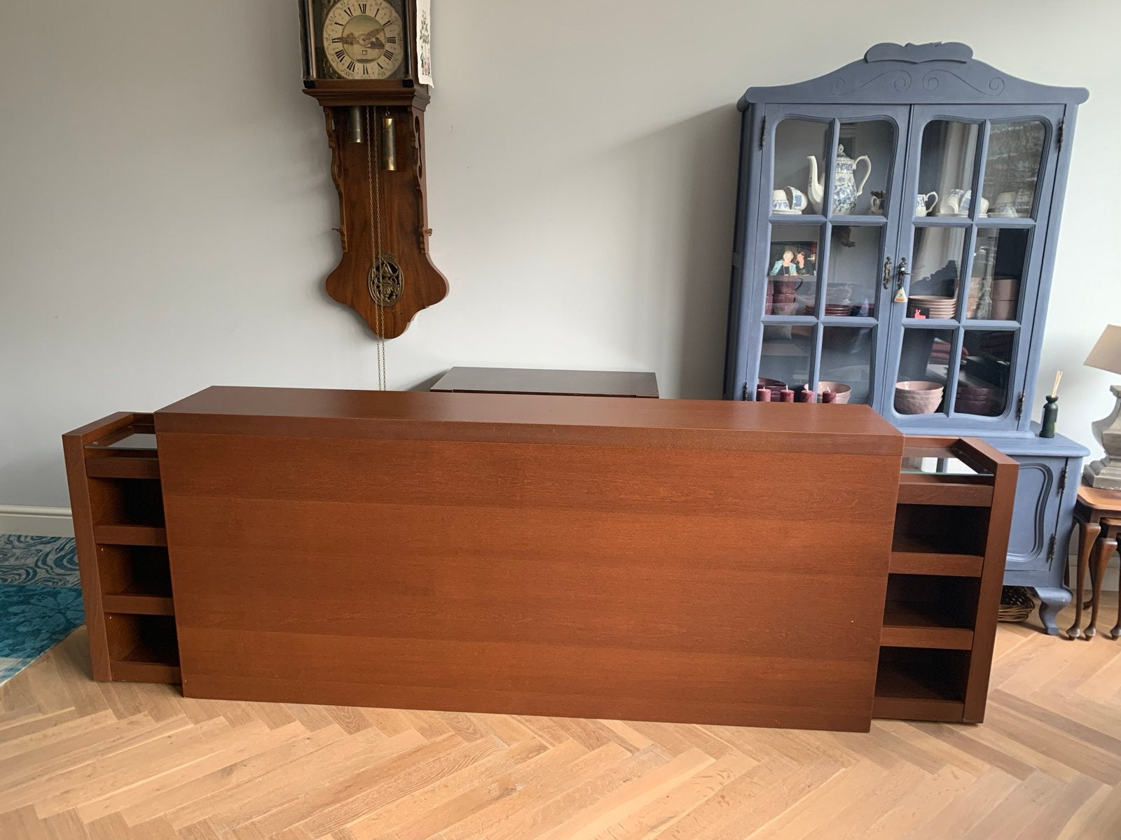 GRATIS IKEA Hoofdbord kast met zij-kastjes op wieletjes, Ophalen, Bruin, Tweepersoons, 190 cm of minder