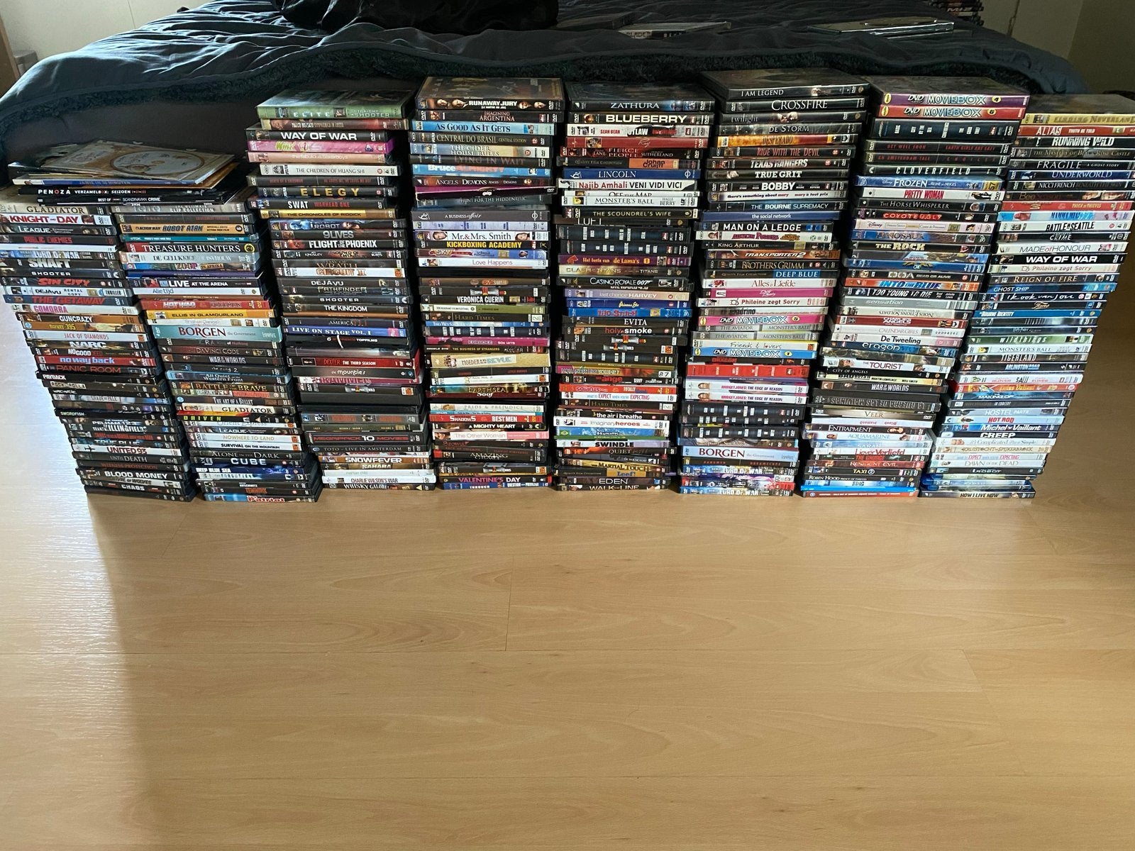 Grote collectie dvd's - Diverse genres + - 350 stuks, Cd's en Dvd's, Alle leeftijden, Ophalen, Gebruikt, Inclusief doosje