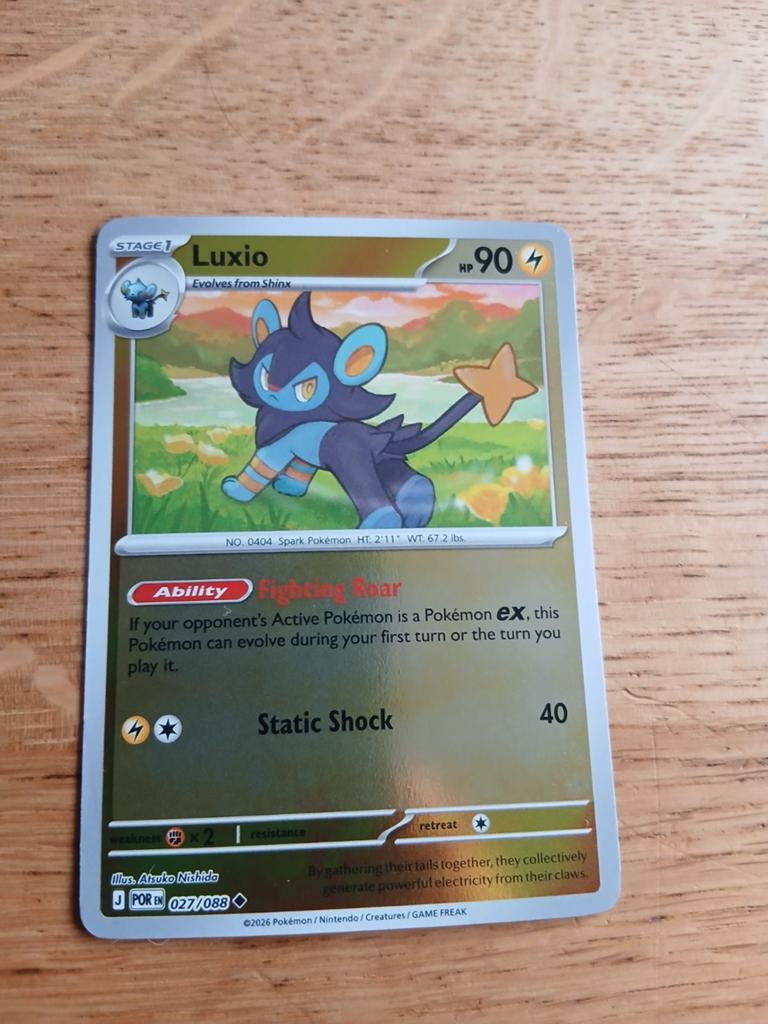 Luxio Pokémon Kaart 027/088 - Zeldzaam en in goede staat, Ophalen of Verzenden, Zo goed als nieuw, Losse kaart
