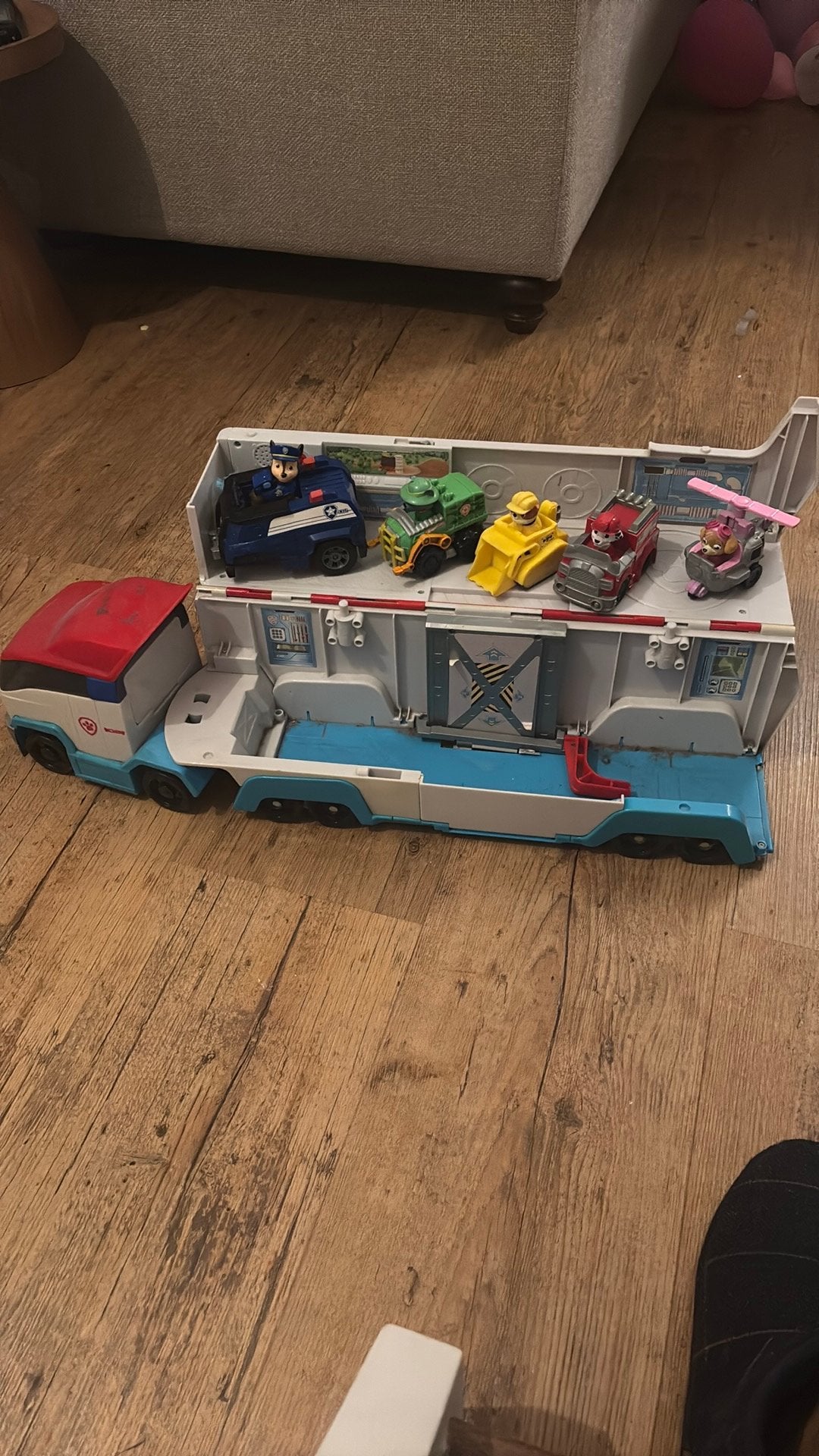 Paw Patrol Patroller met 5 voertuigen en figuren, Kinderen en Baby's, Ophalen, Gebruikt